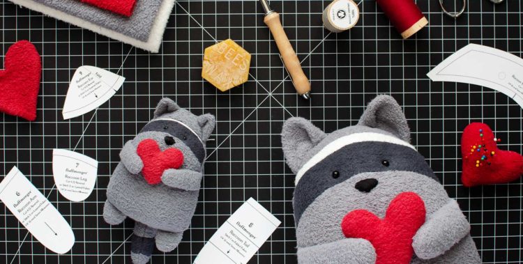 Free raccoons sewing pattern and organic stuffed raccoon kits by Fluffmonger
